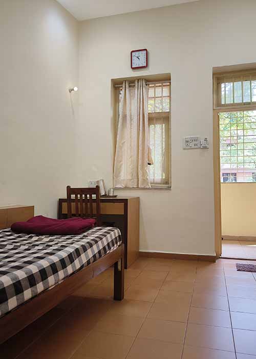 edant-kutir-single-accommodation-with-attached-bathroom