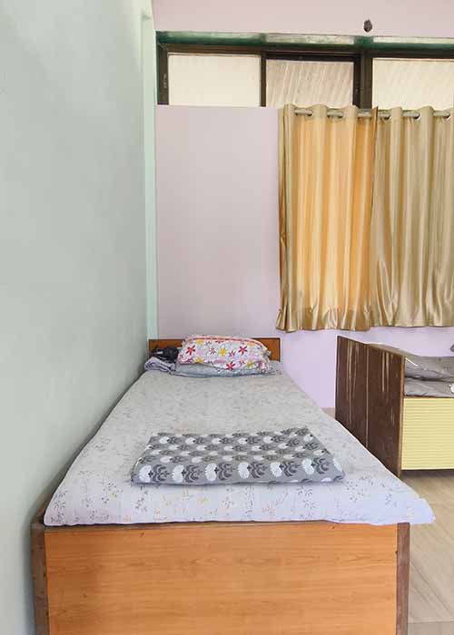gayatri-hostel-community-bathroom
