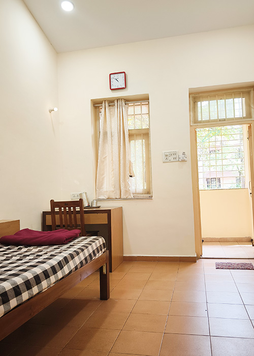 vedant-kutir-single-accommodation-with-attached-bathroom -1